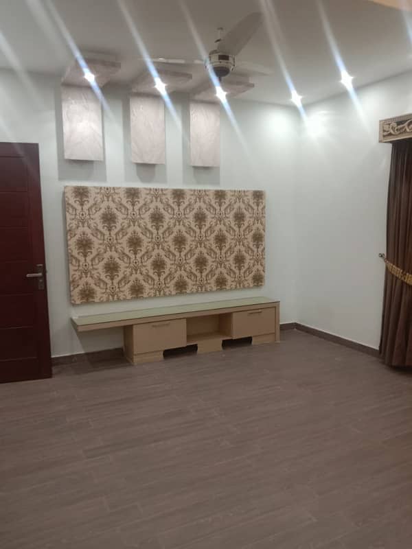 1 Kanal New House Available For Rent 7