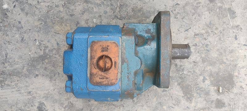 hydraulic pump 6