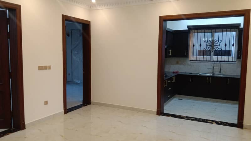 Most Beautiful Citi Housing Sialkot 10 Marla House Available For Sale 8