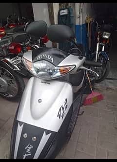 Honda Scooty
