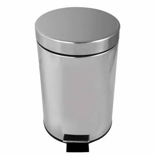 Stainless Steel Dustbin 8L With Pedal 1