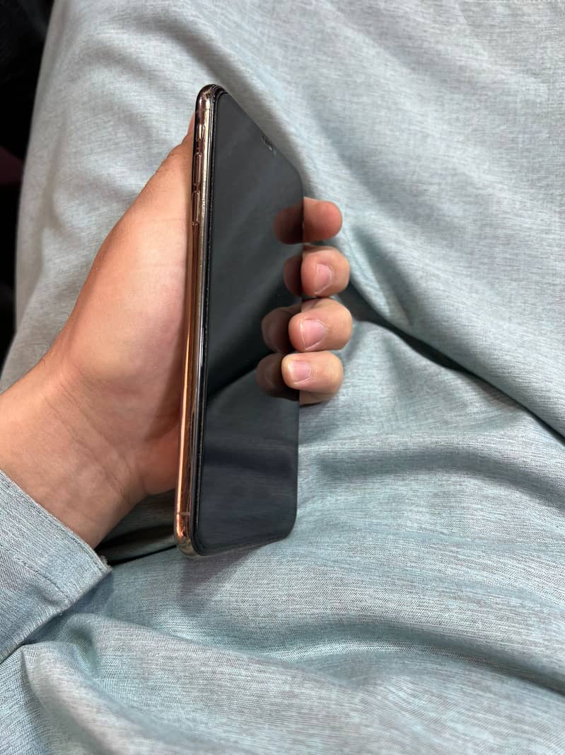iphone xs max 64gb 10/10 condition pta approved dual 3