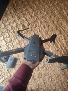 DJI Mavic pro drone with tow battery