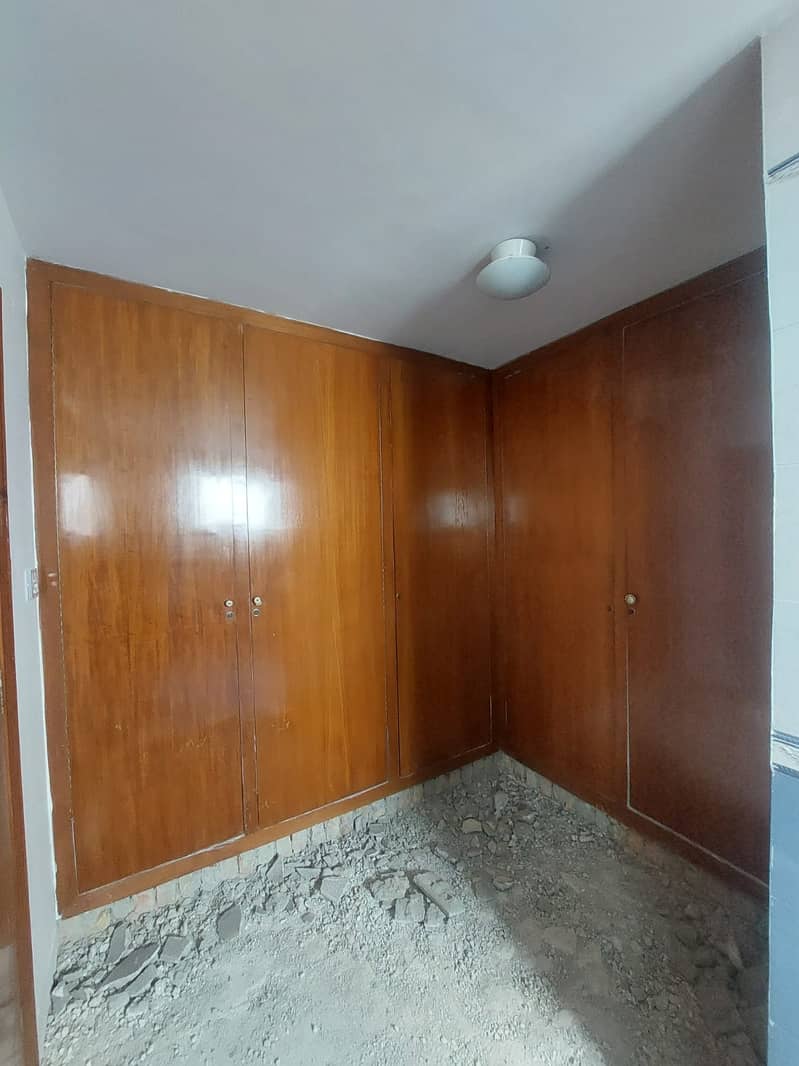 wooden work/kitchen cabinets/Wardrobes/Carpenter/Cupboard  used 2