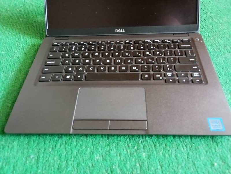Selling Fresh Laptop 10/10 condition 4