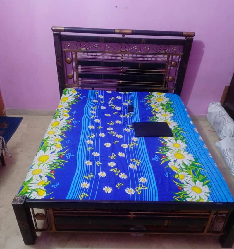 Iron Rod Bed good condition 3
