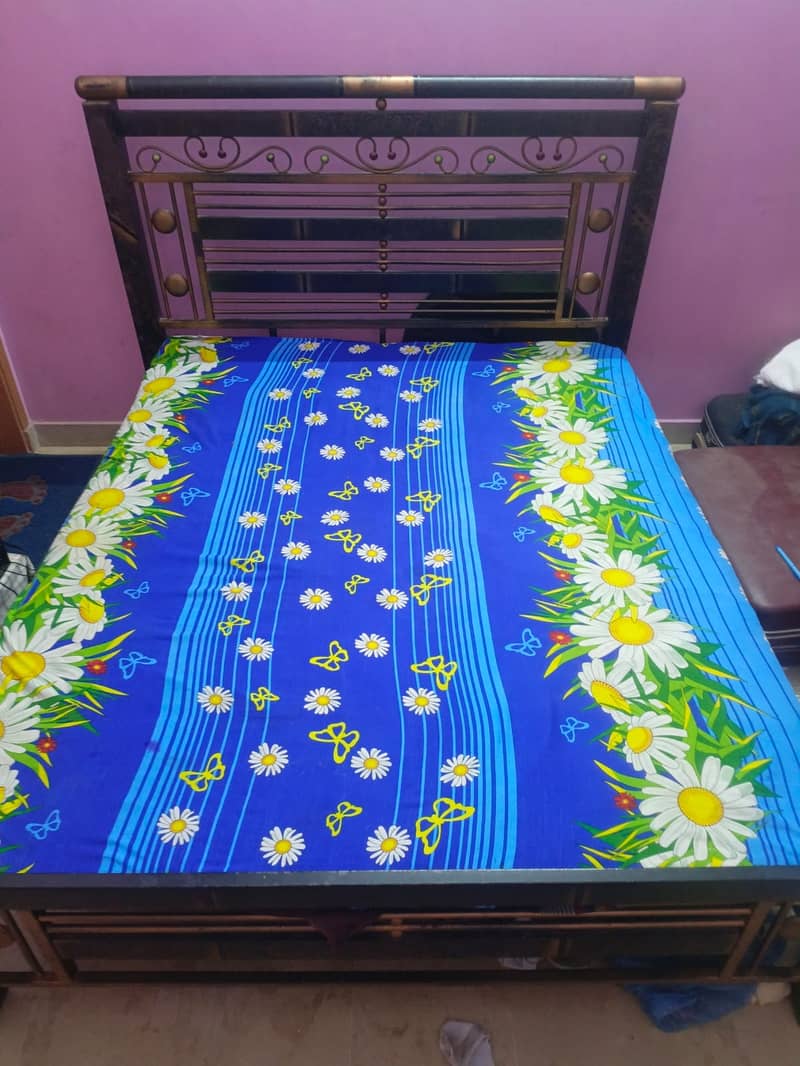 Iron Rod Bed good condition 4