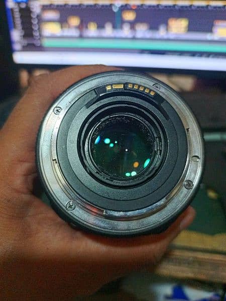 Tamron 17,50 2.8 Lens in 9.10 condition 2