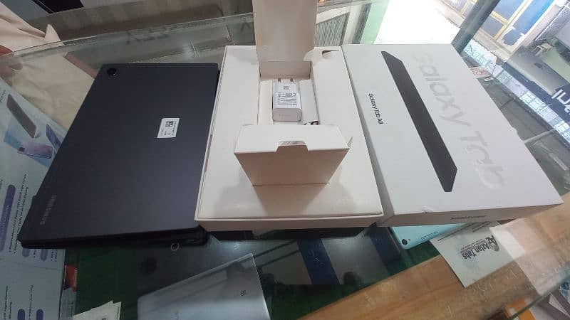 Samsung Tab A8 3gb/32gb sim Register box pack 4g calling tab 12