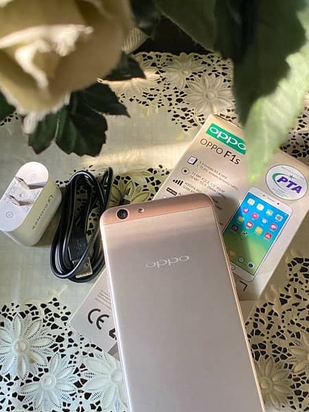 OPPO F1S (4/64) with full box 2