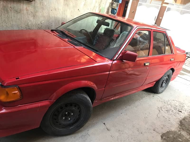 Nissan Sunny 1989 for sale 0332/33.161. 33 5