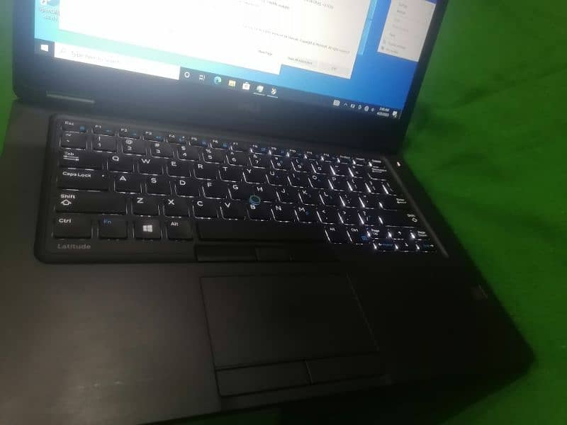 Dell 5480 i5 7th gen with touch screen 0