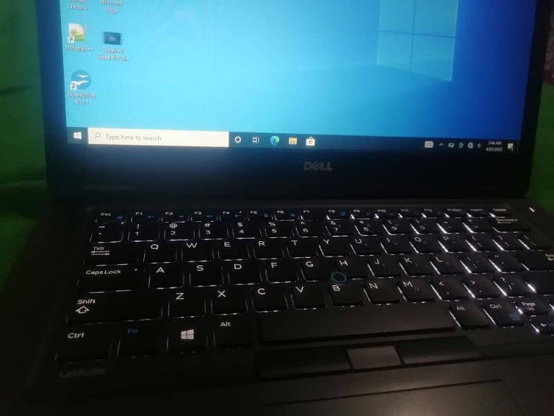 Dell 5480 i5 7th gen with touch screen 10