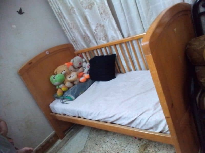 baby crib + bad 0