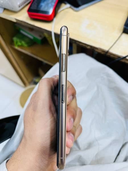 iphone xs 256gb non approved 2
