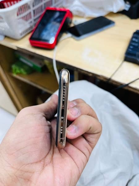 iphone xs 256gb non approved 4