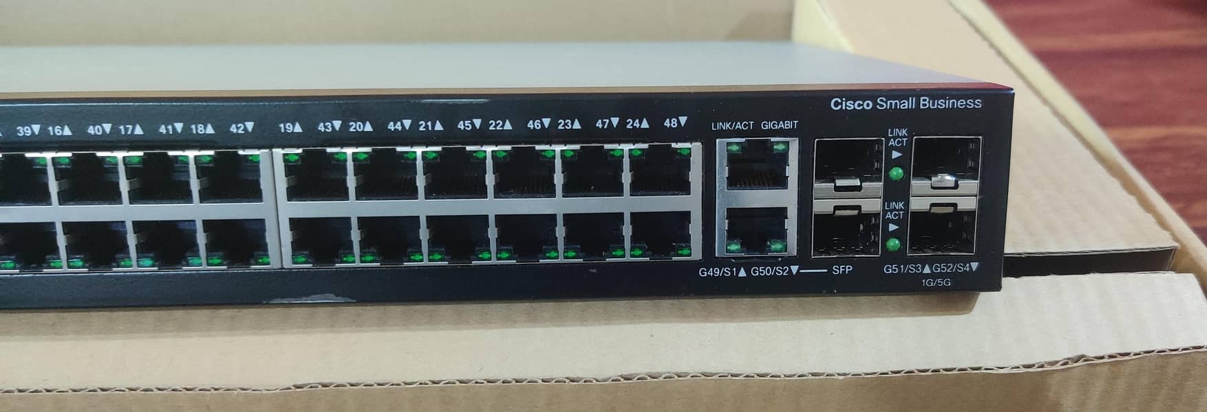 Cisco SG500-52 52-Ports Gigabit Manageable Switch (Open Box) 9