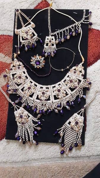 one time used bridal jewellery 0