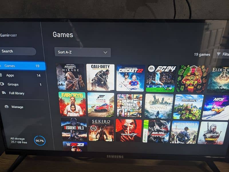 Xbox one 1tb Jailbreak (19 Games installed) with two controller 2