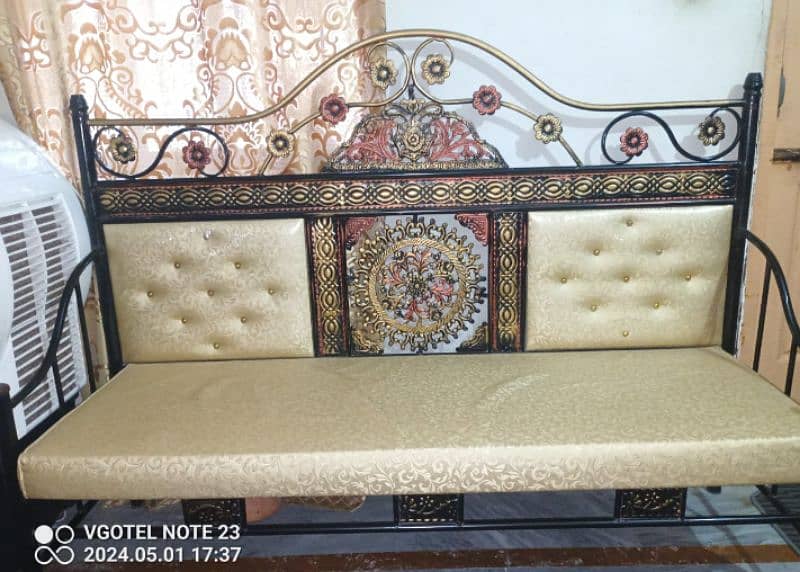 new condition sofa only used for 7 months 1