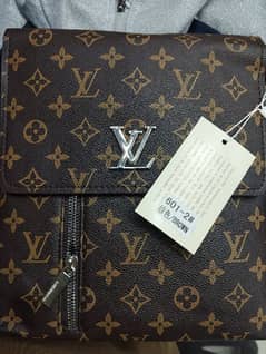 Best Quality bags. . . . All brands available. . . . LV Armani Gucci dior
