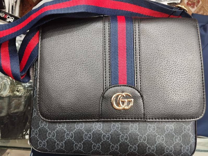 Best Quality bags. . . . All brands available. . . . LV Armani Gucci dior 1