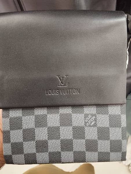 Best Quality bags. . . . All brands available. . . . LV Armani Gucci dior 3