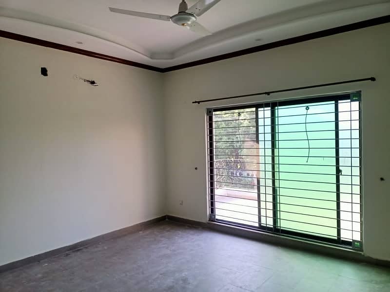 Mostly Lower Lock Upper Portion Available For Rent in Dha phase 4 8