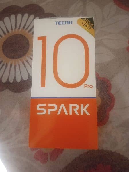 Tecno Spark 10 pro 8+8/256GB 3