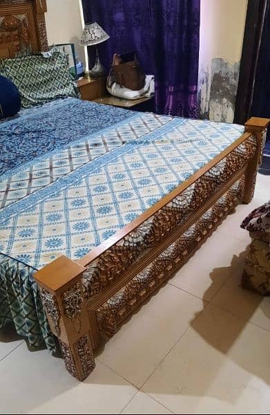 bridal bed set with showcase 3 months used 6