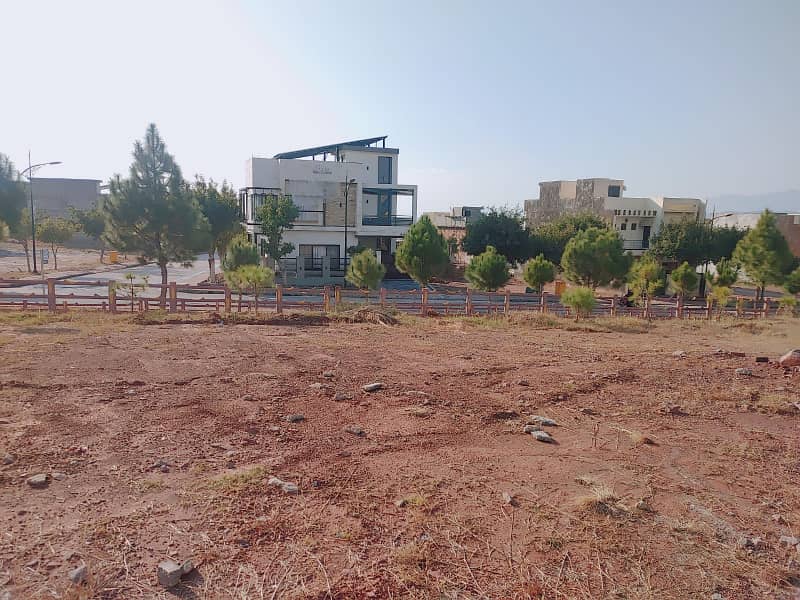 Sector N 5 Marla Possession Commercial Plots Open Form On 6 Months Easy Installment Plan On Main Avenue 10 Heighted Location Back Open Plots For Sale 0