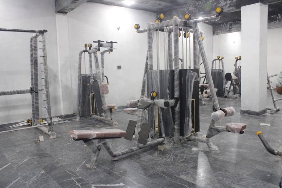 commercial gym machines / domastic gym machines / home gym setup 12