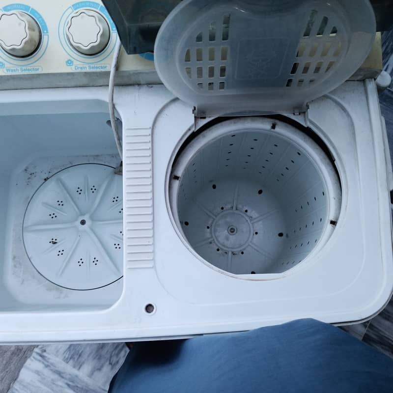 Dawlance washing machine with dryer 3