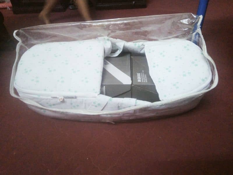 Baby Carry Crib / Carrier 4