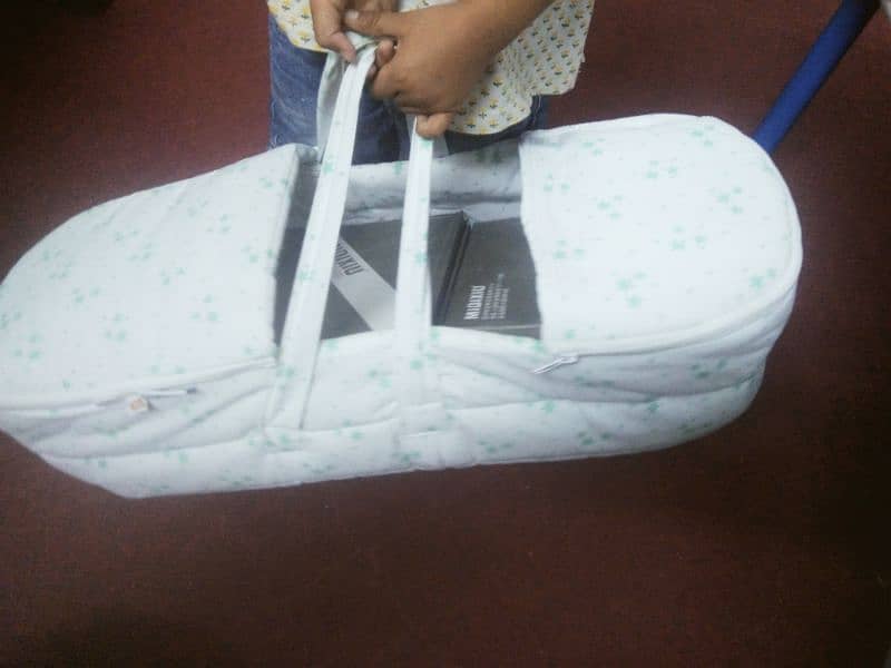 Baby Carry Crib / Carrier 6