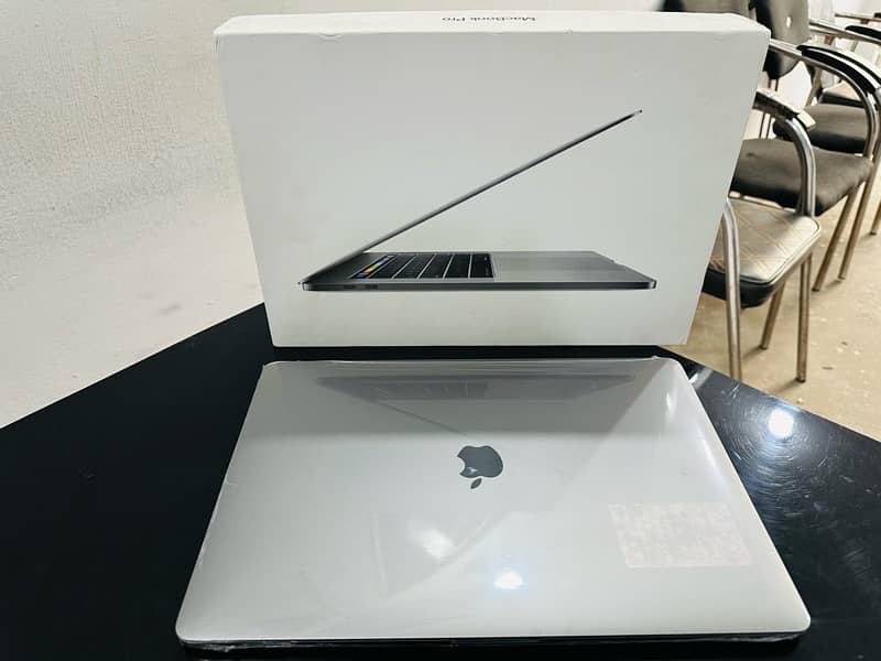 MacBook Pro Corei9 With 32gb/1TB Storage Box 6