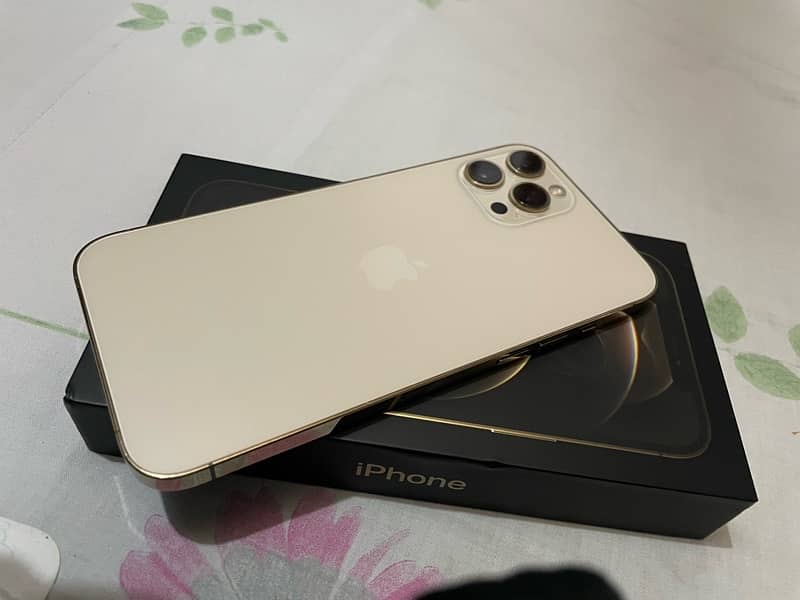 iphone 12 pro max Approved with box 3