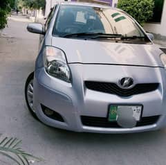 Toyota Vitz 2012/09