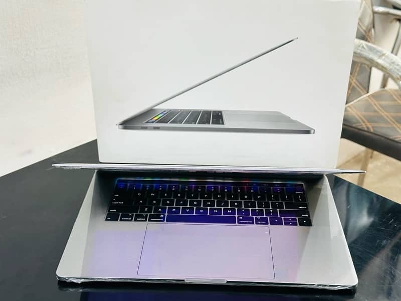 Apple MacBook Pro Corei9 2019 Model With 32gb/512gb 1