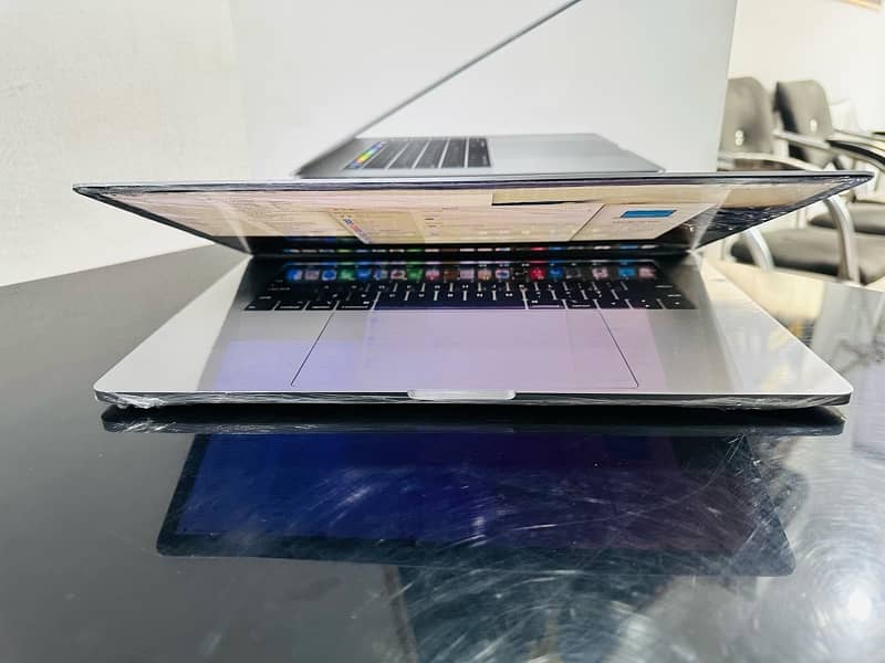 Apple MacBook Pro Corei9 2019 Model With 32gb/512gb 4