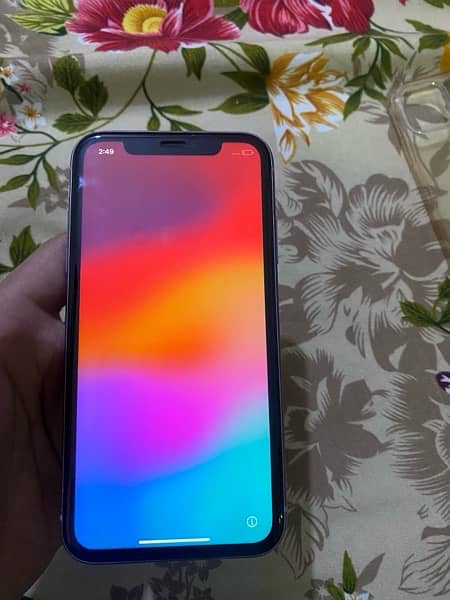 Iphone 11 in purpel color for urgent sale 5