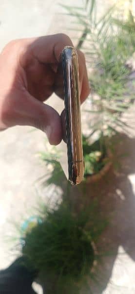 Xs max256gb pta approve health 89%  good condition no repair with box 3
