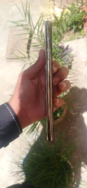 Xs max256gb pta approve health 89%  good condition no repair with box 4