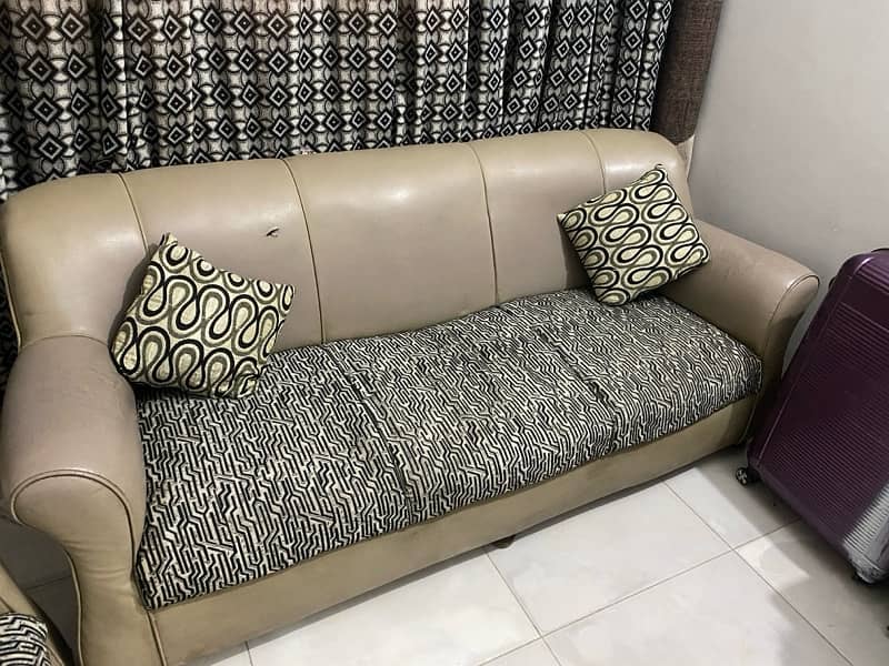 6 seater sofa set with table new 3