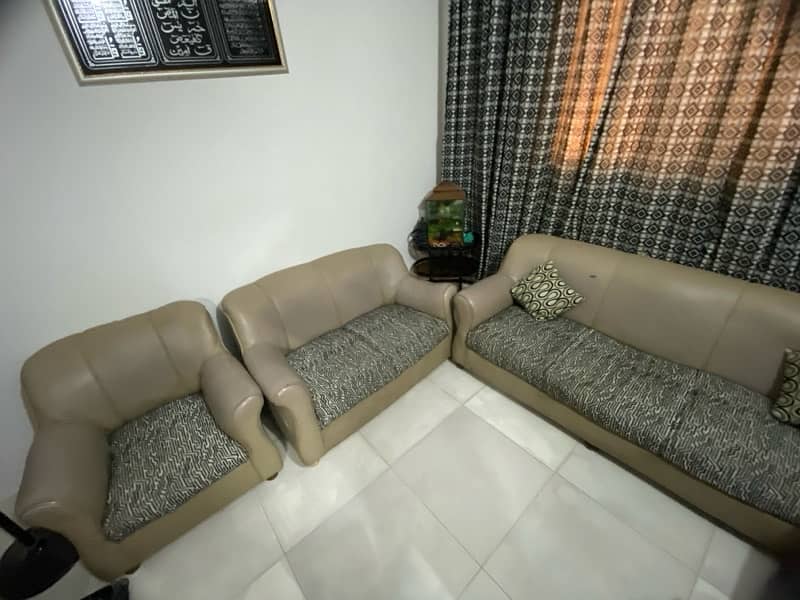 6 seater sofa set with table new 5