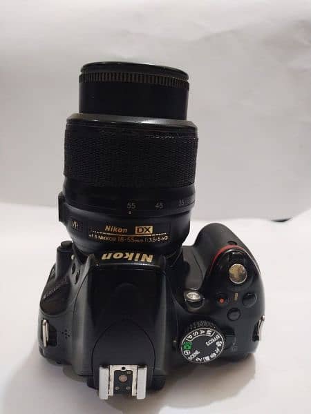 Nikon D5100 DSLR 0