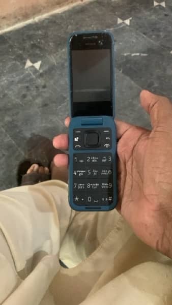 nokia2660 flip phone 2
