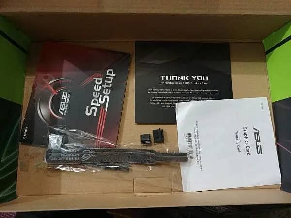 GTX 1660 SUPER ASUS ROG STRIX with Box in Mint Condition 5