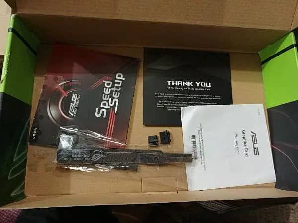 GTX 1660 SUPER ASUS ROG STRIX with Box in Mint Condition 7