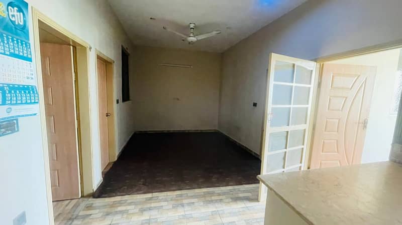House For Sale 133 Sq Yards 11
